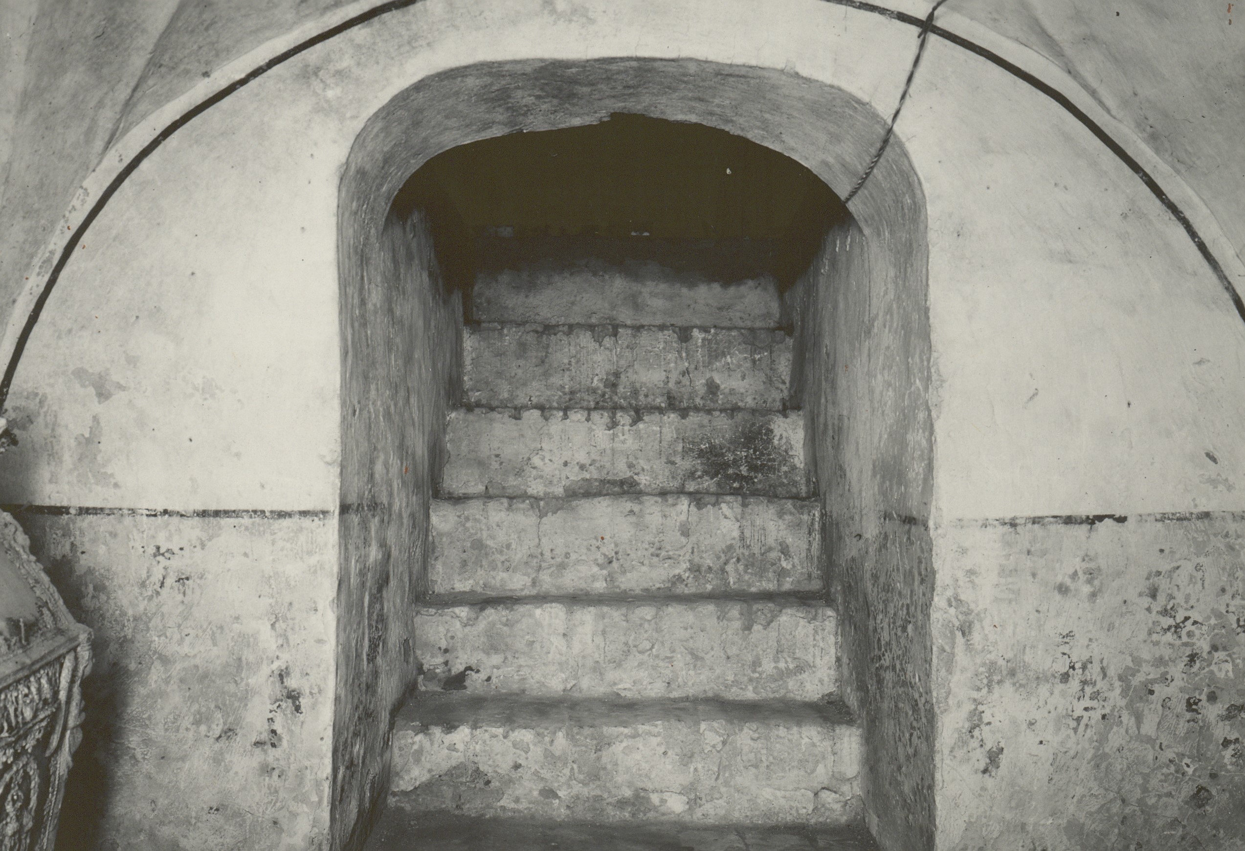 Nedgången till grav 2