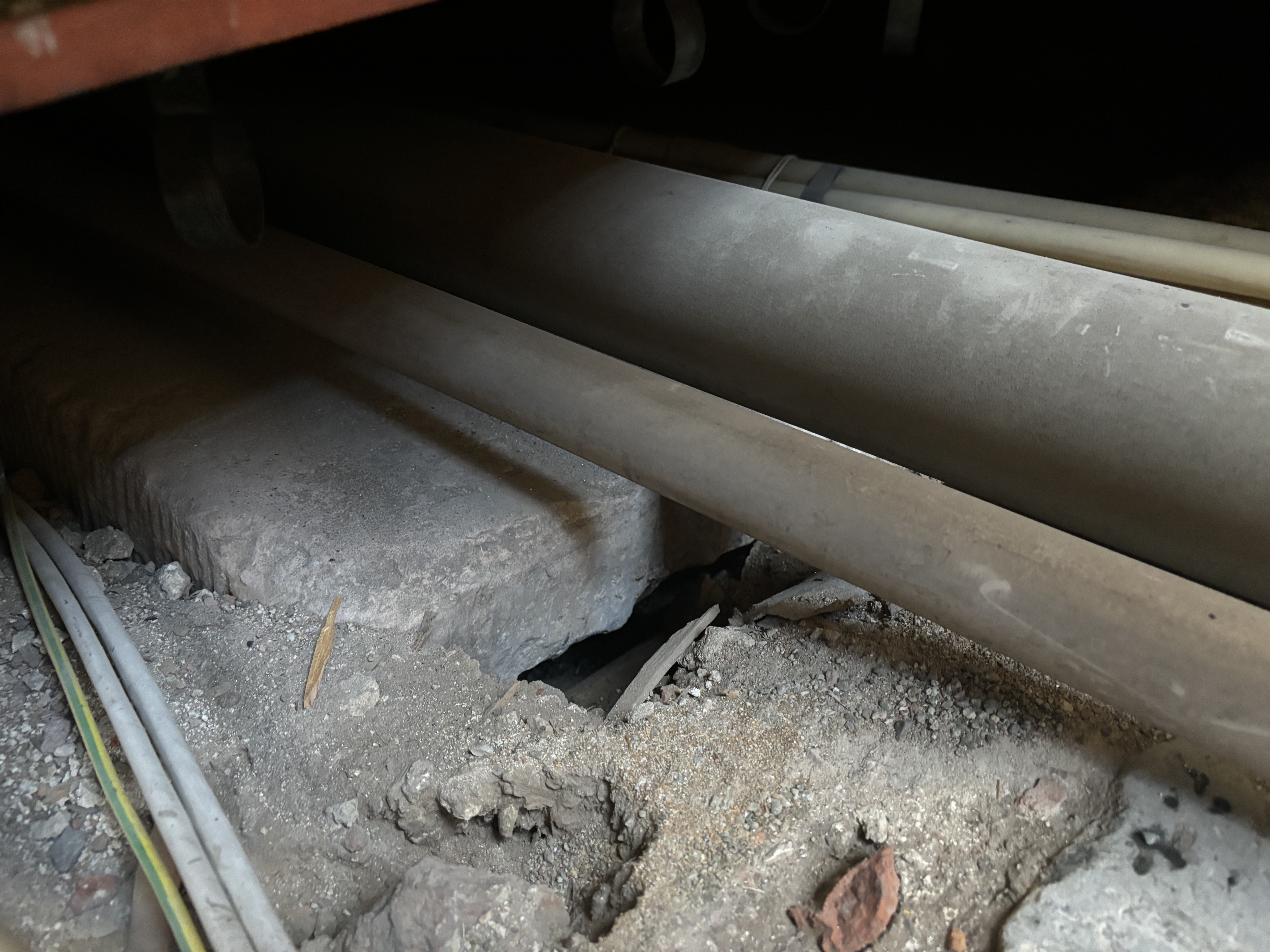 Oidentifierad gravhäll 3